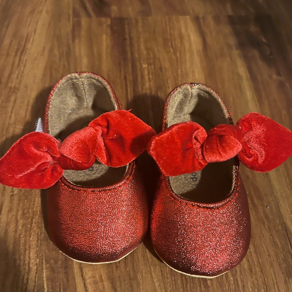 Red sparkly bow Mary Jane flats